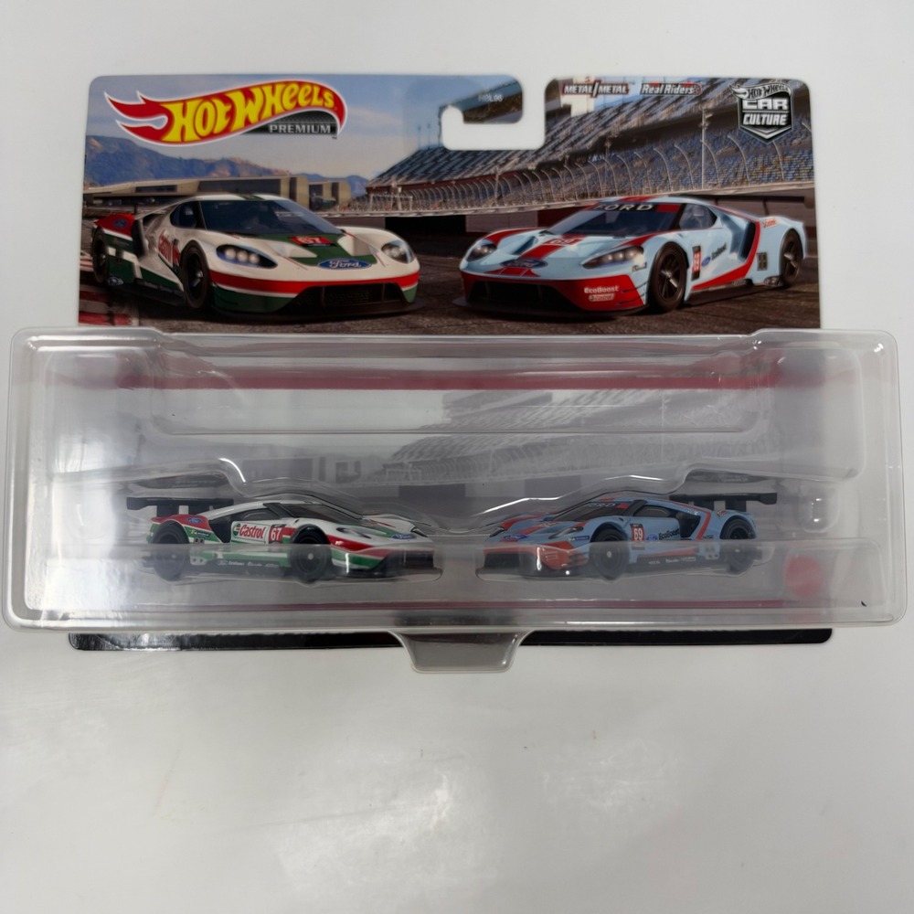 Hot Wheels Premium Ford GT Race 2-Pack Castrol EcoBoost HCL96 Real Riders Car